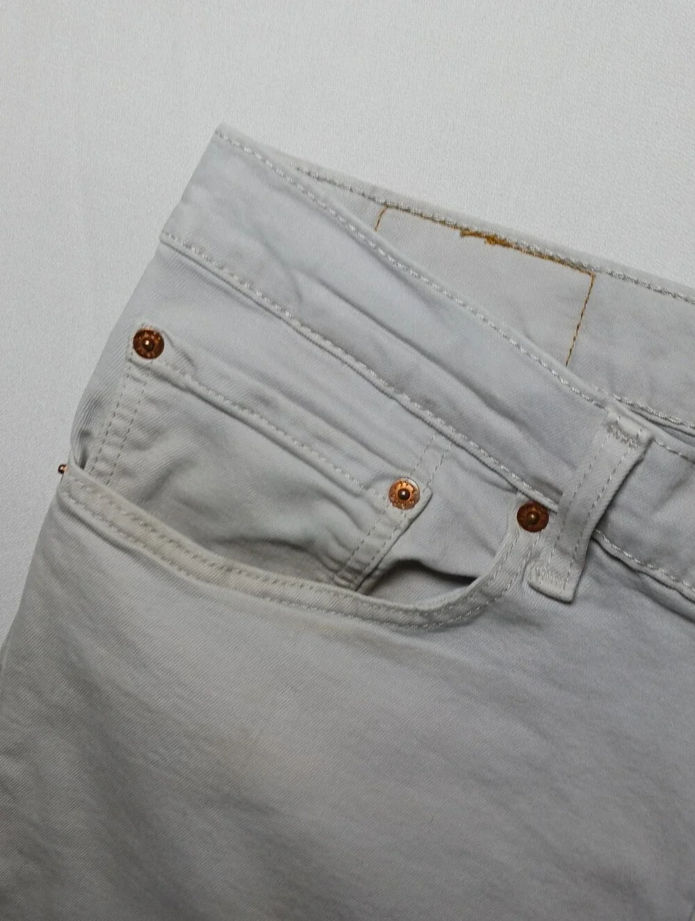 Levi's 505 Mens Regular Fit Jean Shorts 34 Ivory 9